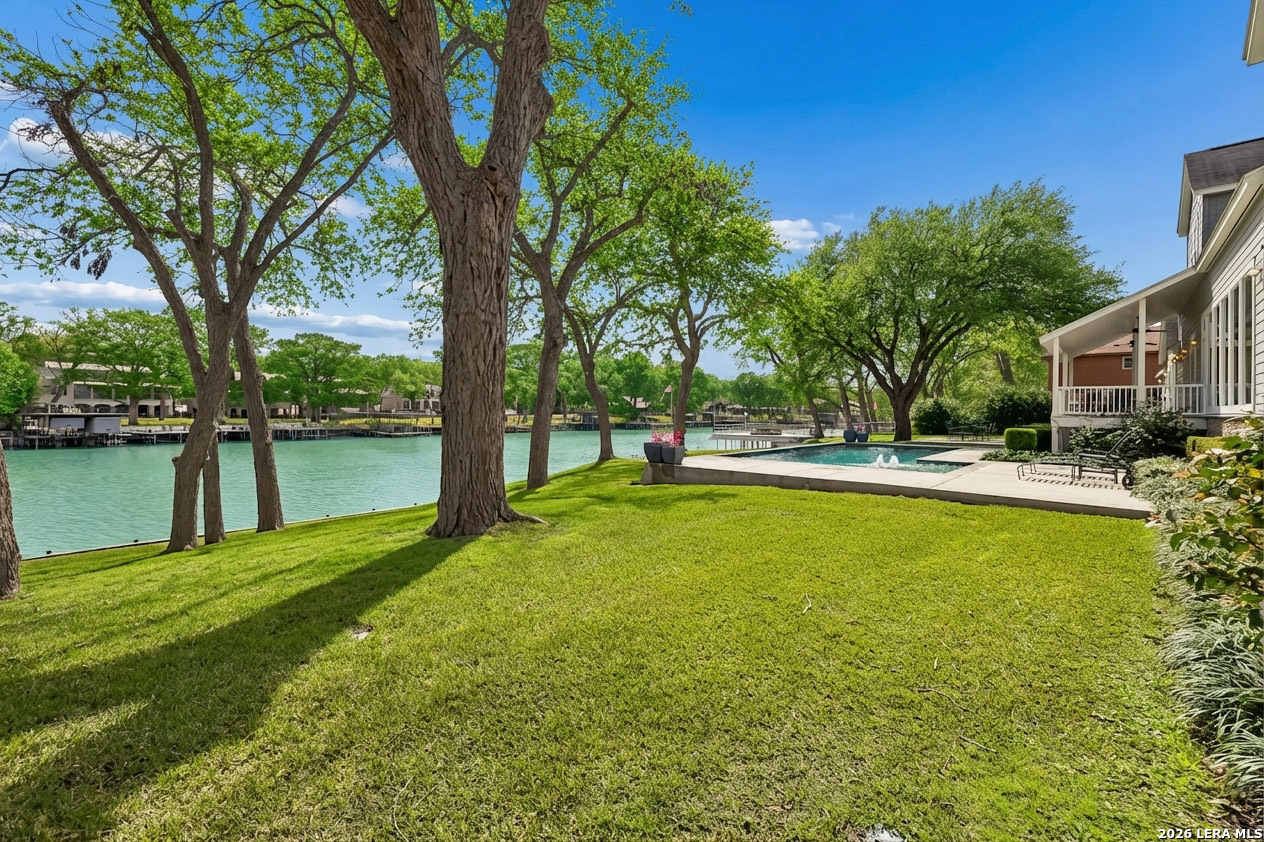 2319 Terminal Loop Mcqueeney TX 78123