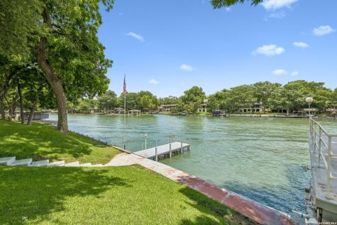 2319 Terminal Loop Mcqueeney TX 78123