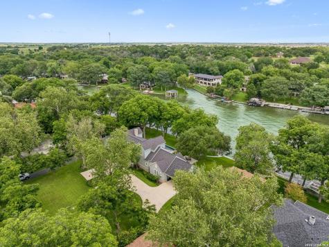 2319 Terminal Loop Mcqueeney TX 78123