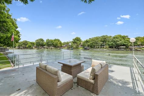 2319 Terminal Loop Mcqueeney TX 78123