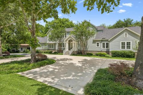 2319 Terminal Loop Mcqueeney TX 78123