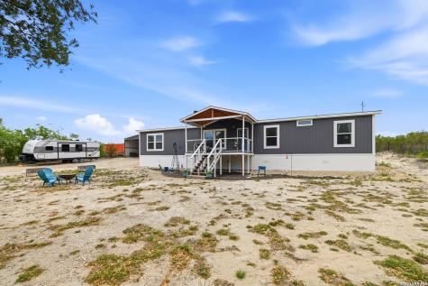 18622 County Road 5740 Castroville TX 78009