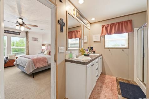18622 County Road 5740 Castroville TX 78009