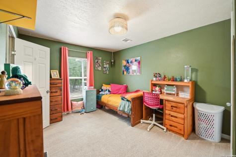 18622 County Road 5740 Castroville TX 78009