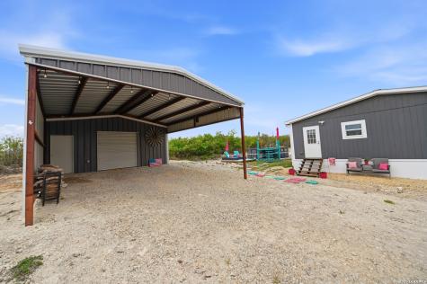 18622 County Road 5740 Castroville TX 78009