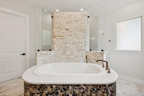 929 Coolabah New Braunfels TX 78132