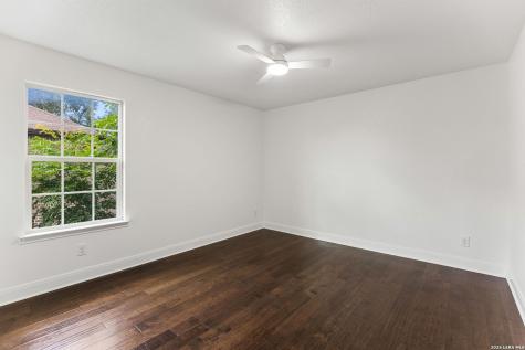 109 Rattlesnake Bluff Boerne TX 78006