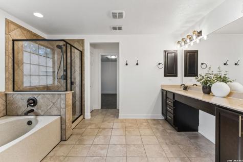 109 Rattlesnake Bluff Boerne TX 78006