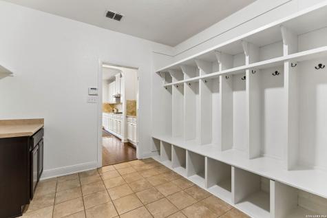 109 Rattlesnake Bluff Boerne TX 78006