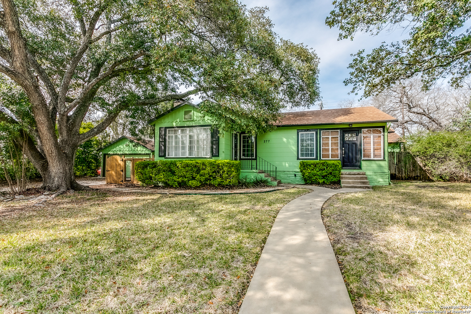 277 E Edgewood Place Alamo Heights TX 78209