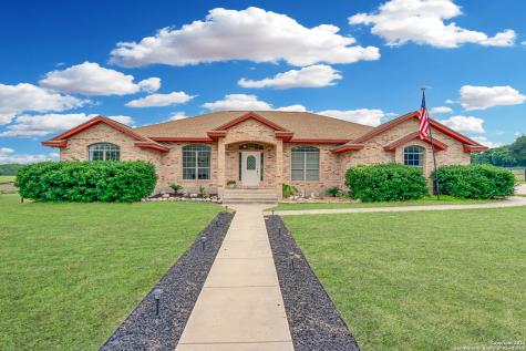 152 Country Gardens La Vernia TX 78121