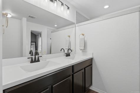 5125 Blue Ivy Bulverde TX 78163