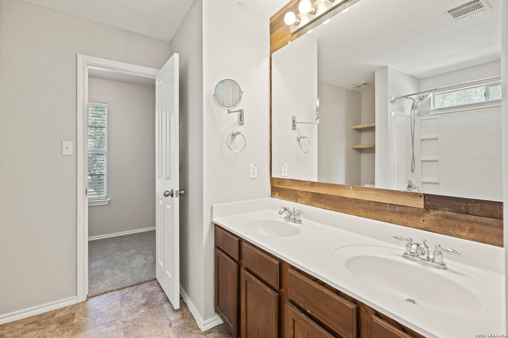 328 Prickly Pear Drive Cibolo TX 78108