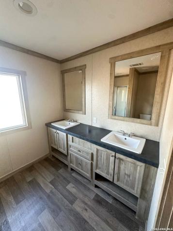 5094 Amber Street Bishop TX 78343