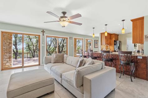 318 Remington Drive Bergheim TX 78004