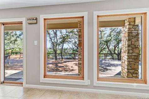 318 Remington Drive Bergheim TX 78004