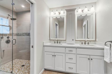 318 Remington Drive Bergheim TX 78004