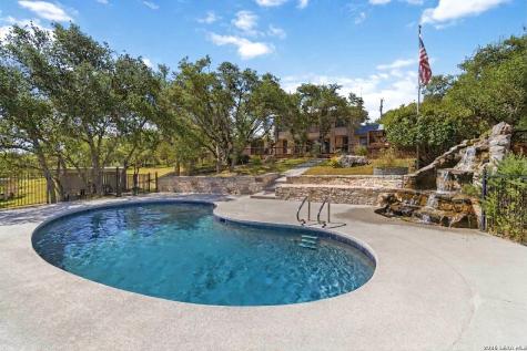 318 Remington Drive Bergheim TX 78004