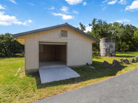 318 Remington Drive Bergheim TX 78004