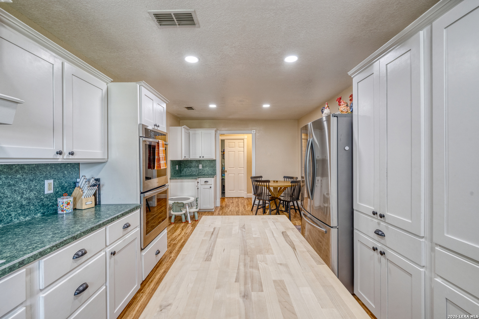 2130 Hackberry Drive Uvalde TX 78801