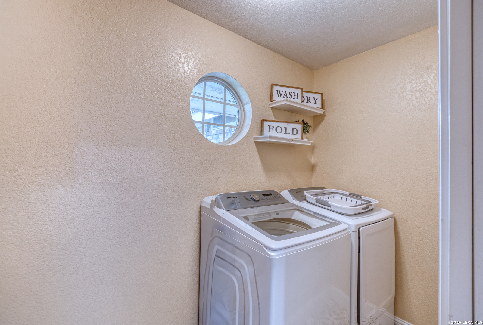 2130 Hackberry Drive Uvalde TX 78801