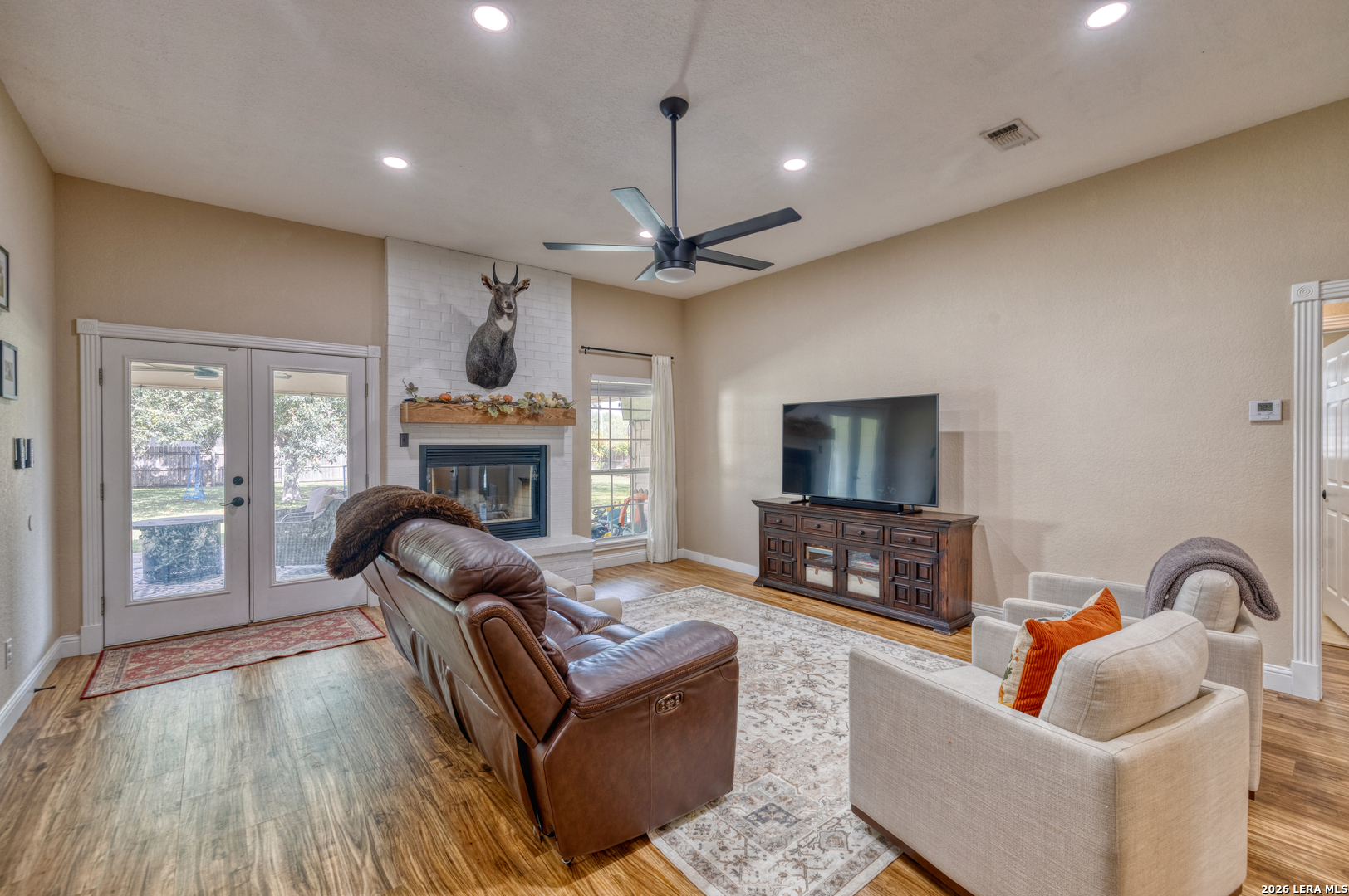 2130 Hackberry Drive Uvalde TX 78801