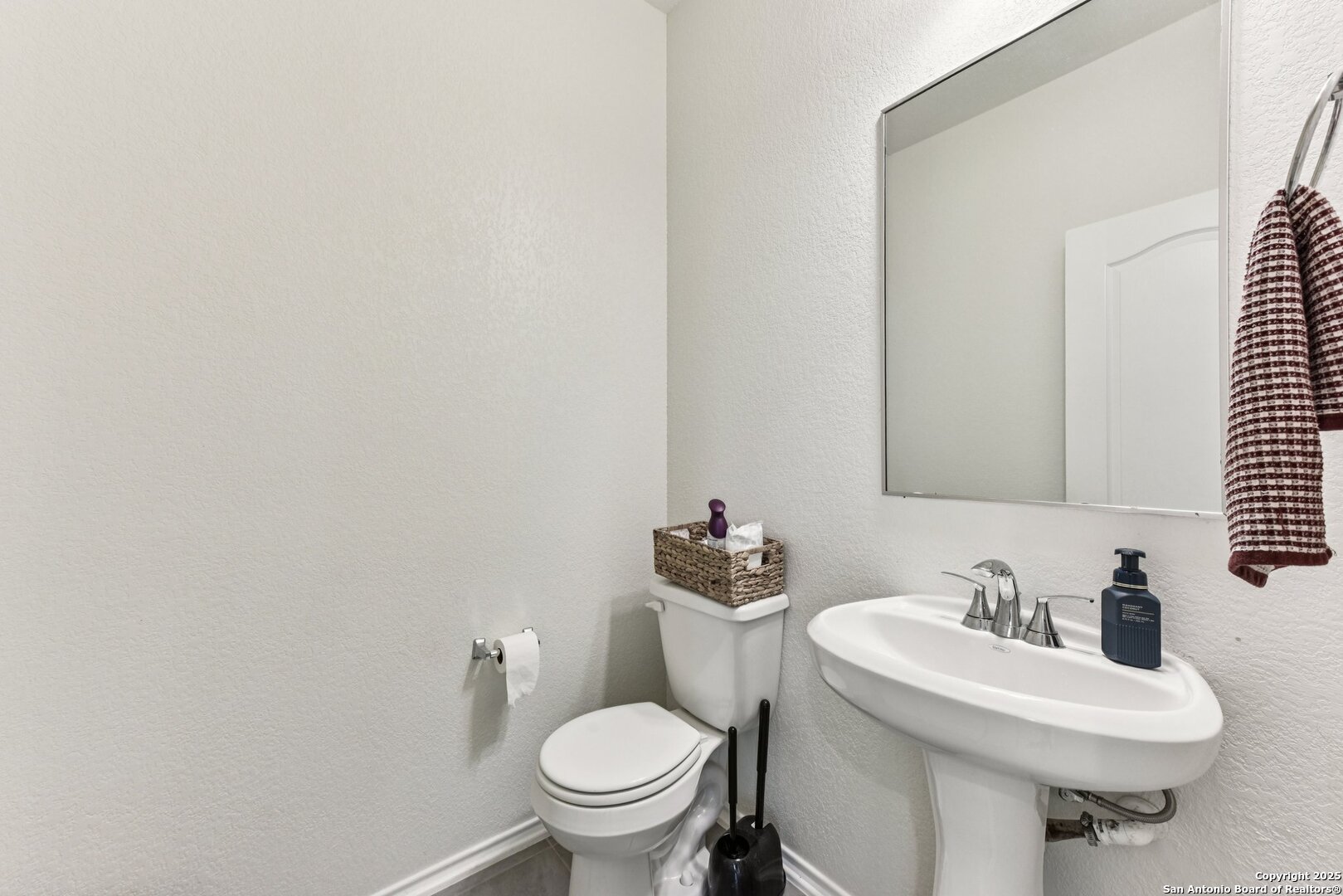 13417 Nancy Reagan Manor TX 78653