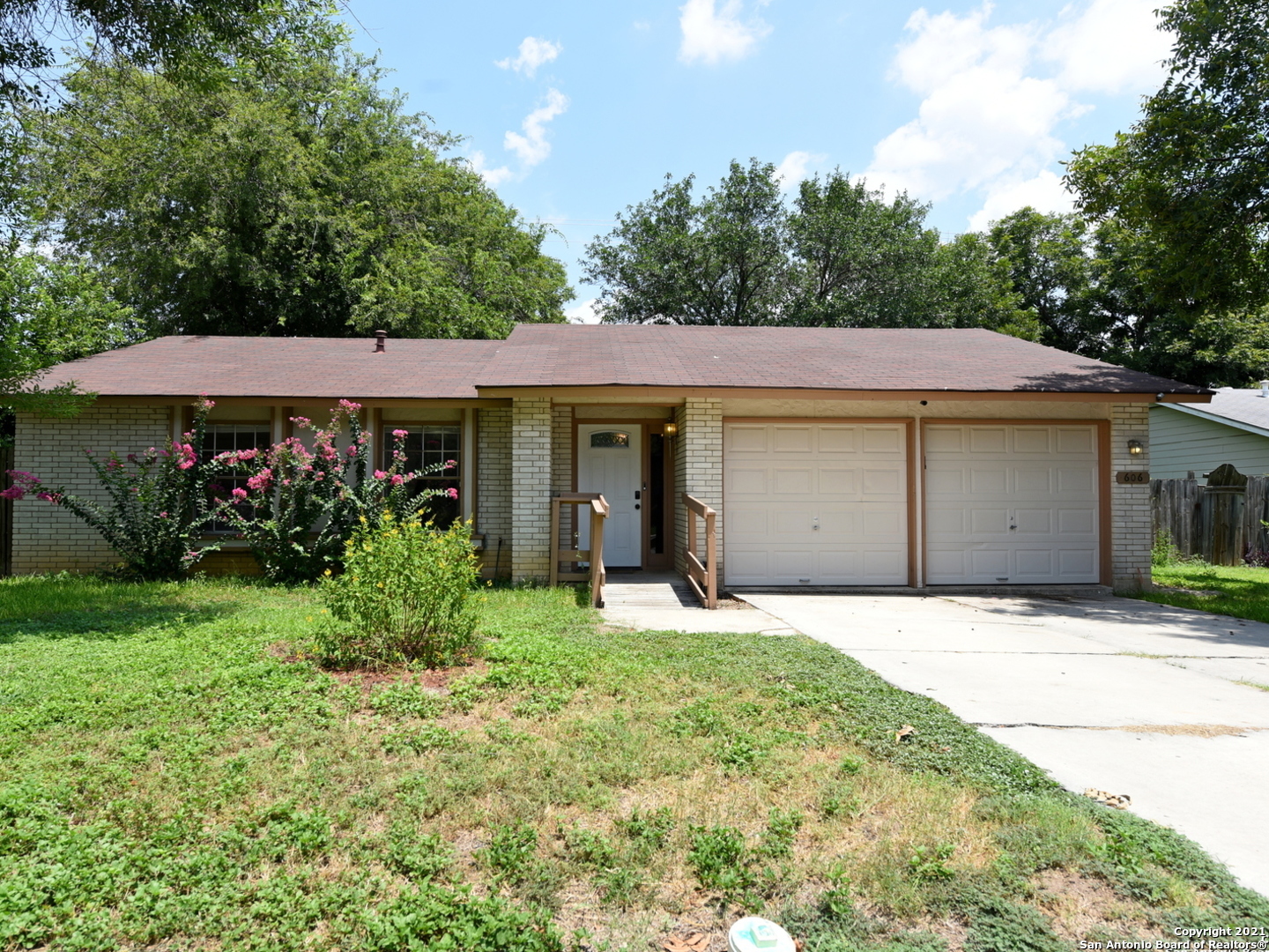 606 Sawtooth Drive San Antonio TX 78245