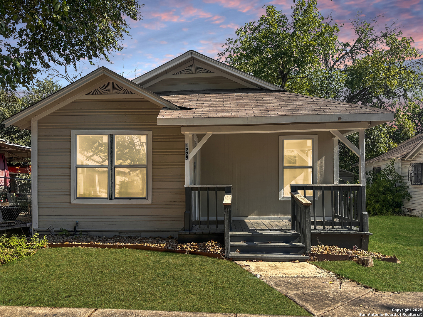 1225 Leal San Antonio TX 78207