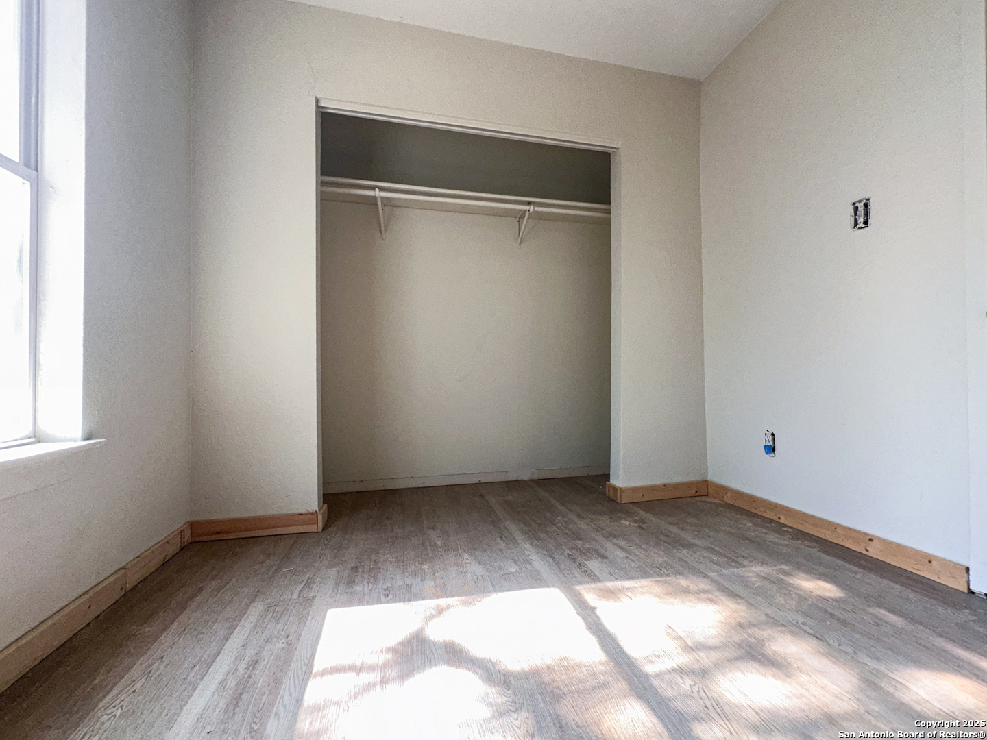 1225 Leal San Antonio TX 78207