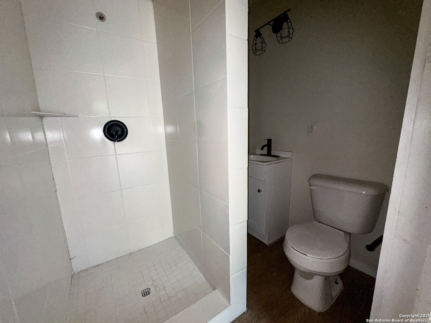 1225 Leal San Antonio TX 78207