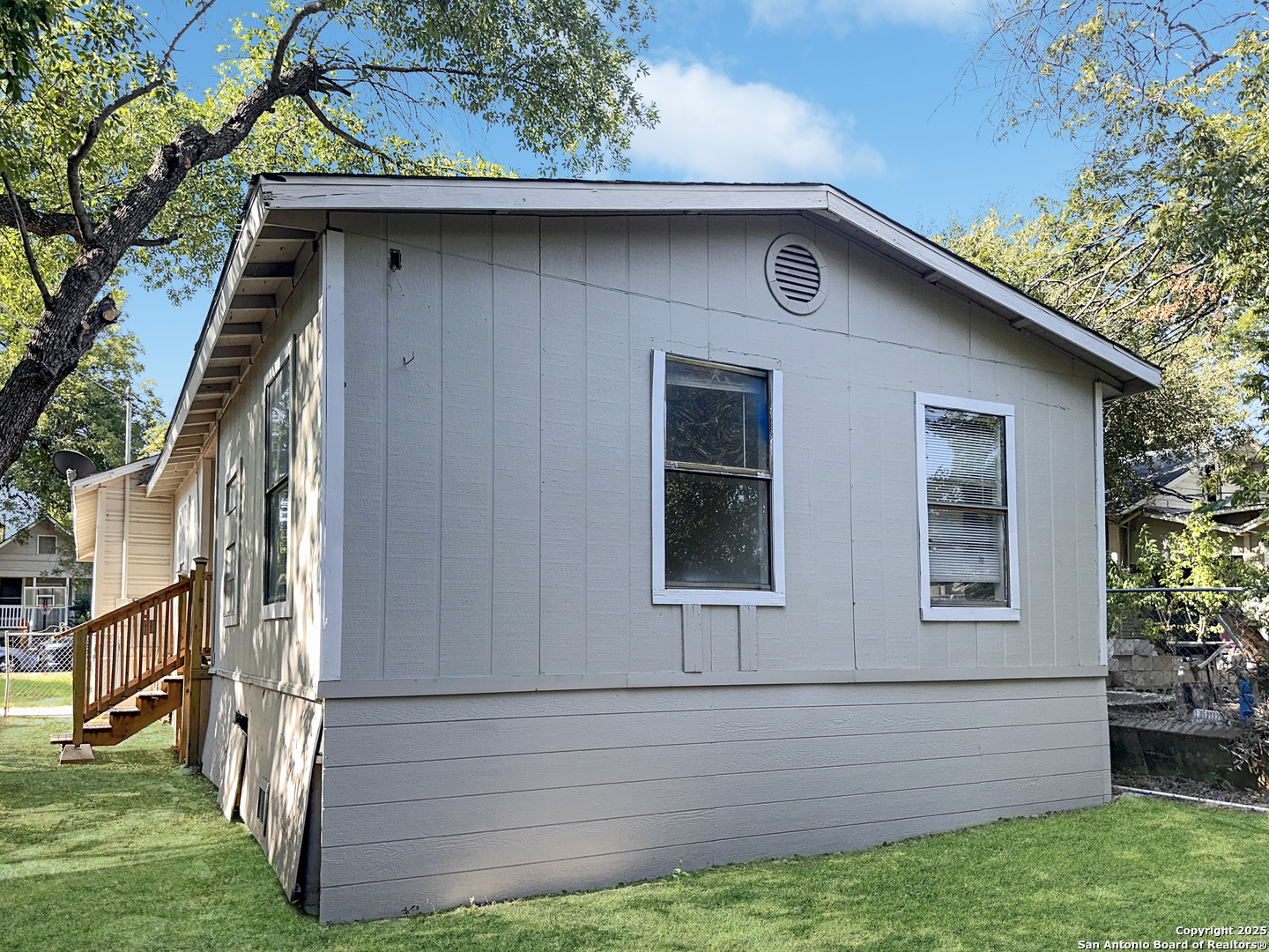 1225 Leal San Antonio TX 78207