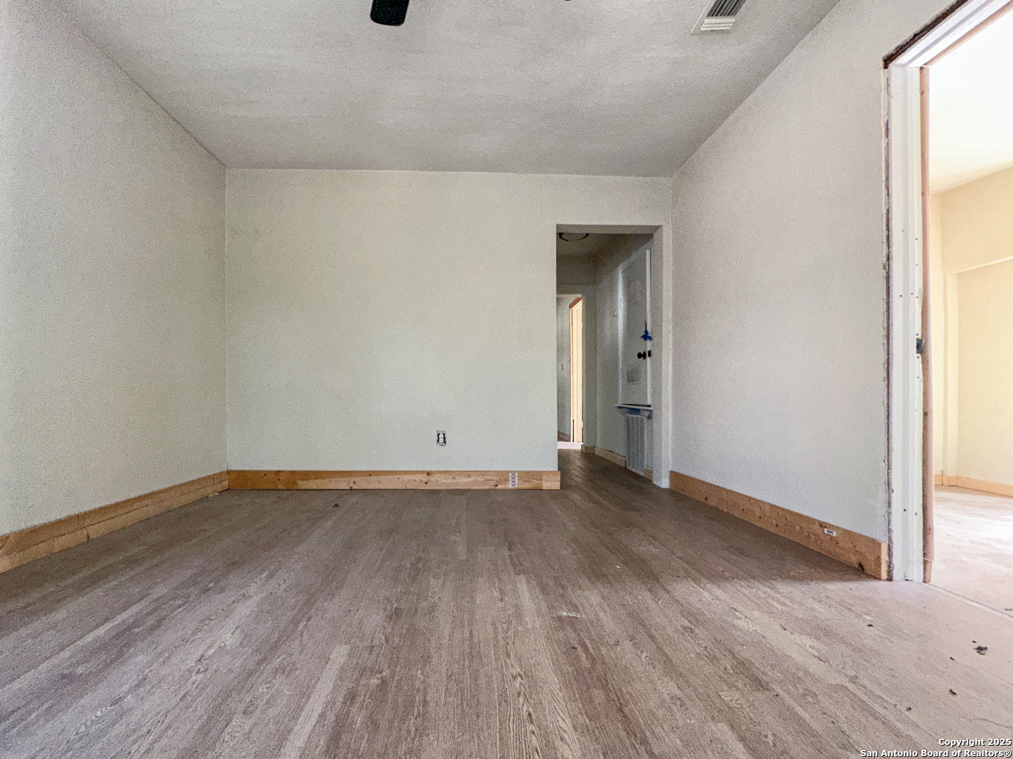 1225 Leal San Antonio TX 78207