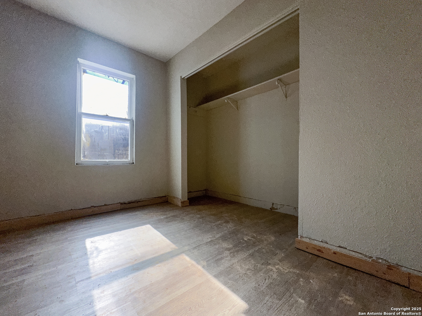 1225 Leal San Antonio TX 78207