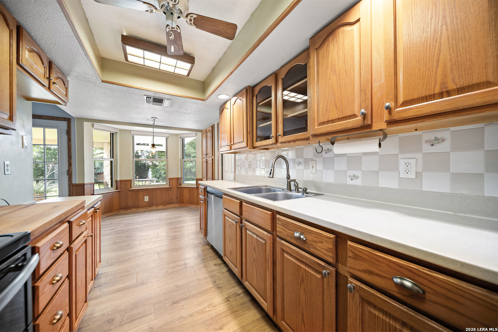 5662 Castle Glade San Antonio TX 78218