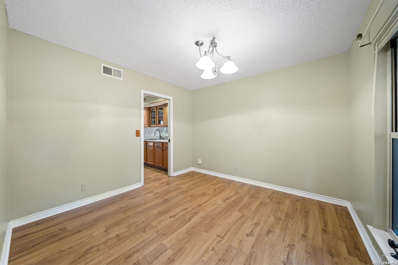 5662 Castle Glade San Antonio TX 78218