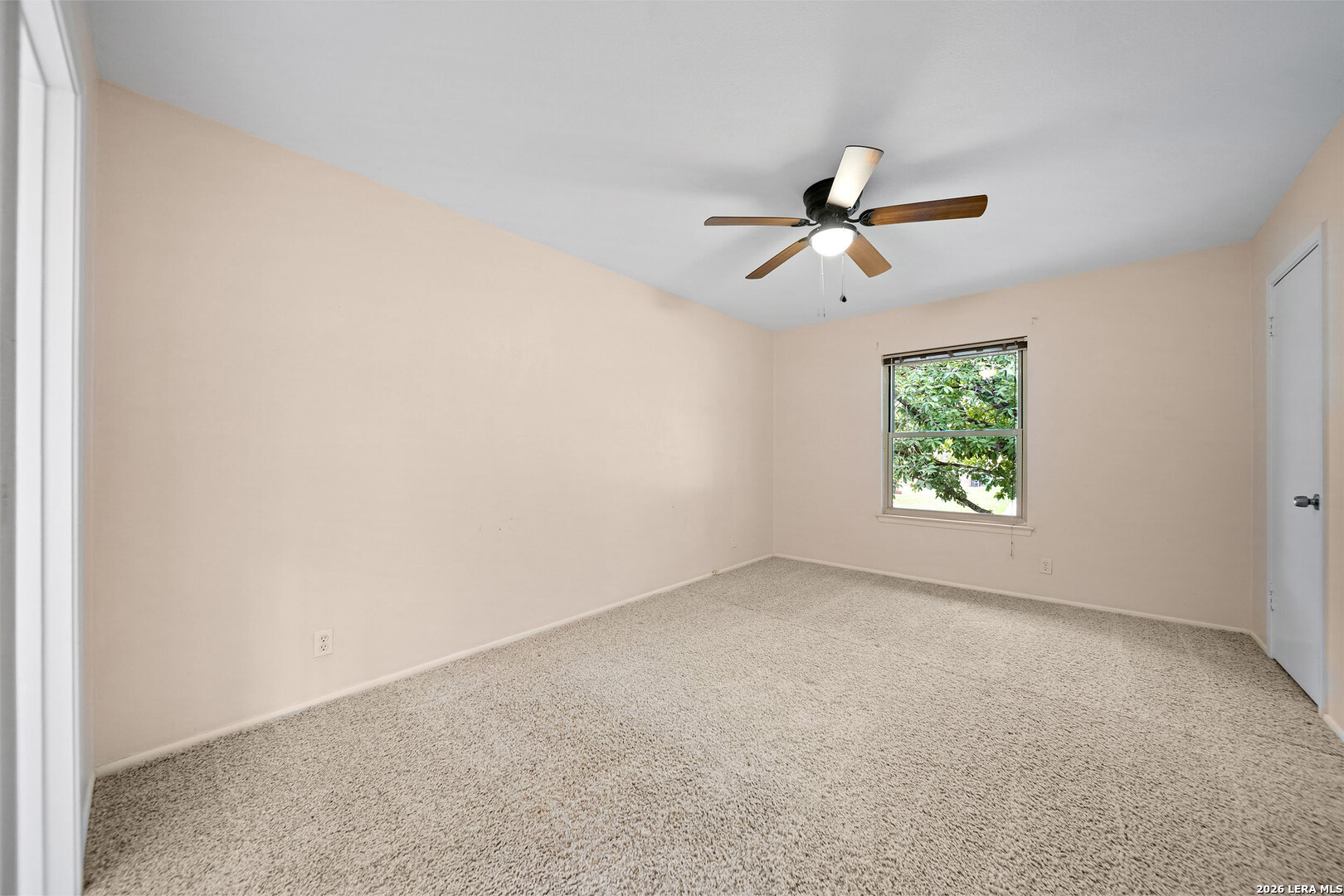5662 Castle Glade San Antonio TX 78218