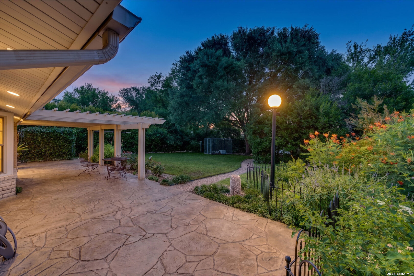 5662 Castle Glade San Antonio TX 78218