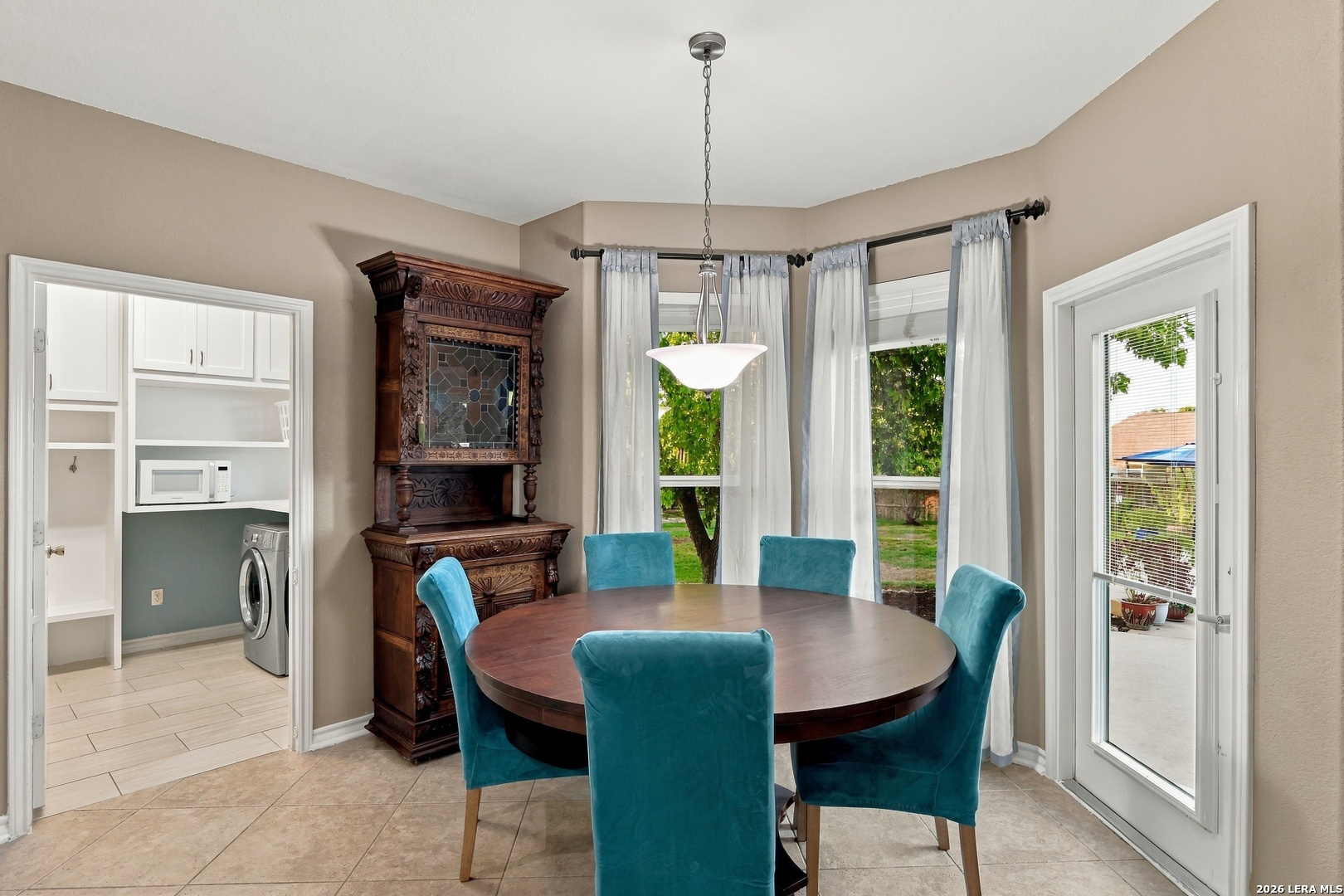 107 Lloyd Hughes San Antonio TX 78260