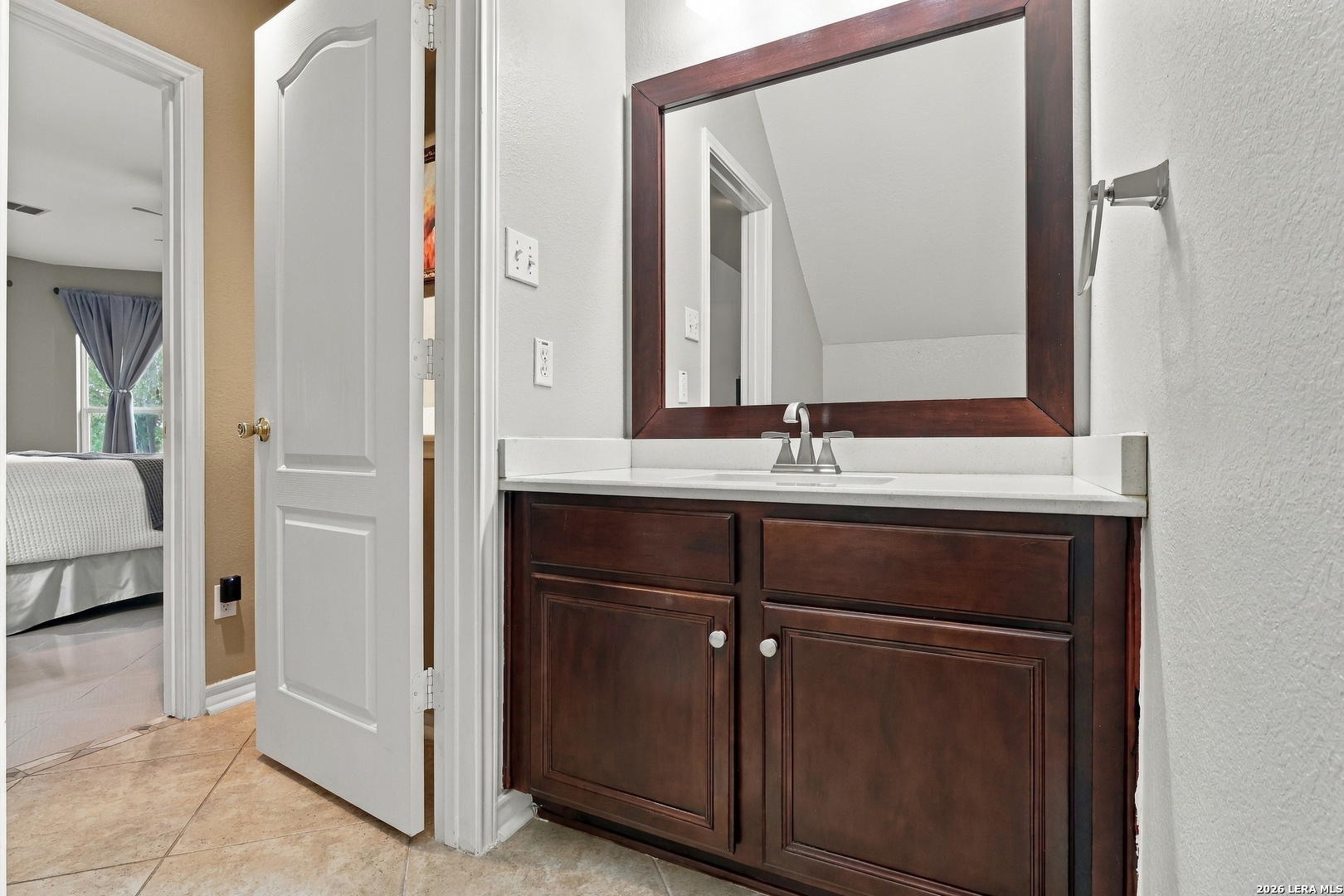 107 Lloyd Hughes San Antonio TX 78260
