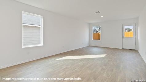 16063 Mahogany Way Elmendorf TX 78112