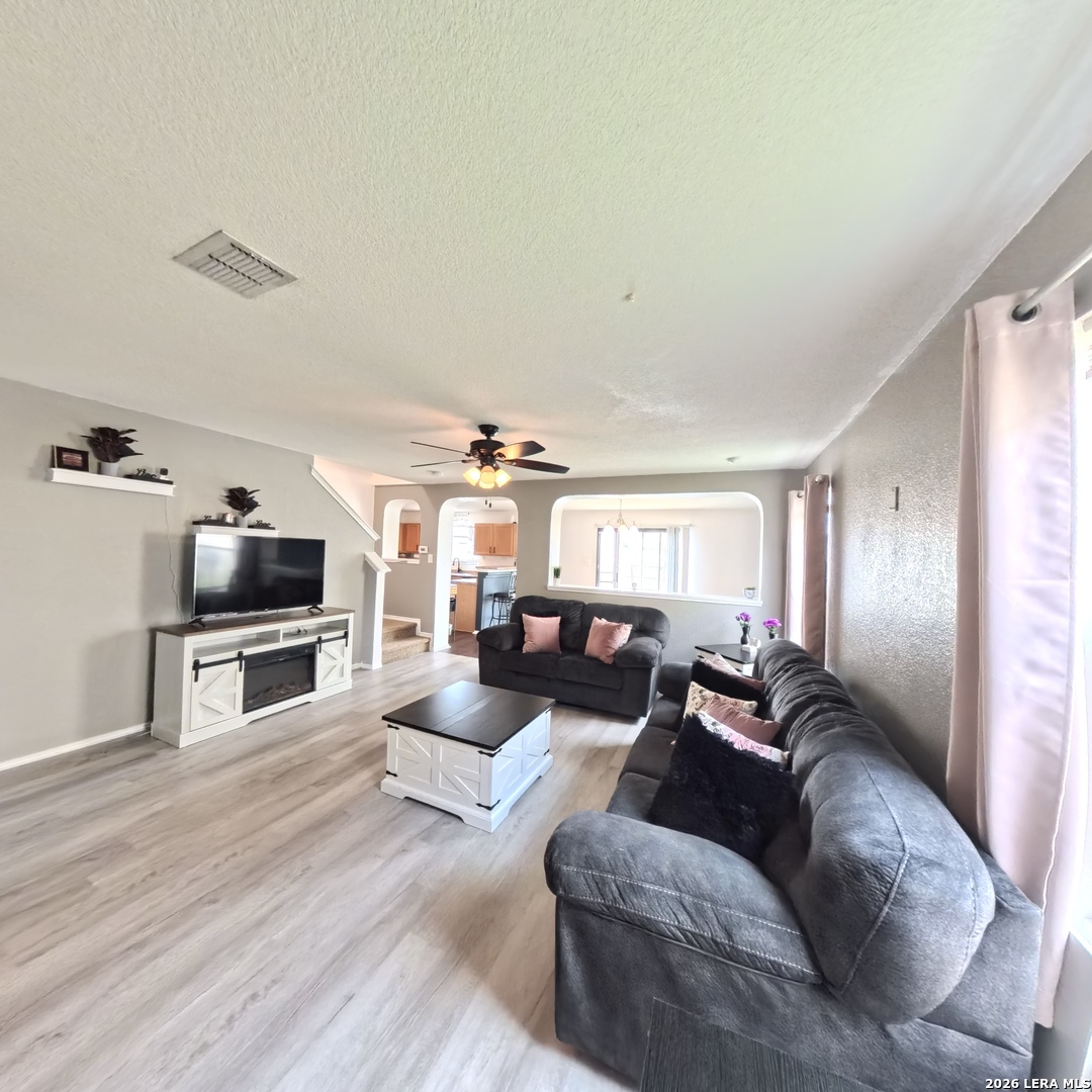 611 Sanderling San Antonio TX 78245