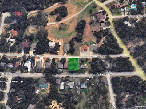1492 Eastview Canyon Lake TX 78133