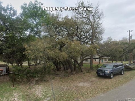 1492 Eastview Canyon Lake TX 78133