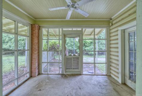 218 W Leona Street Uvalde TX 78801