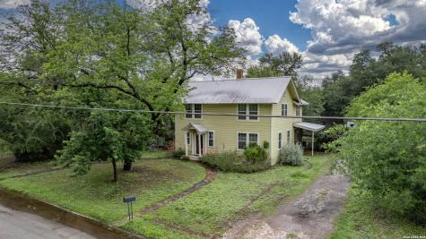 218 W Leona Street Uvalde TX 78801
