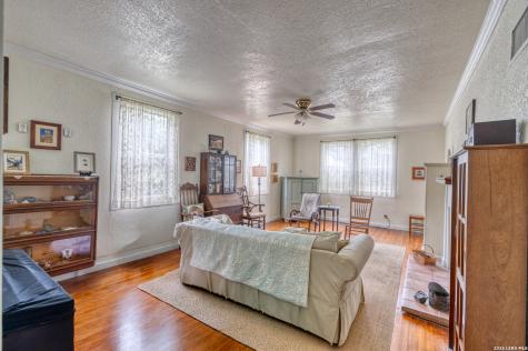218 W Leona Street Uvalde TX 78801