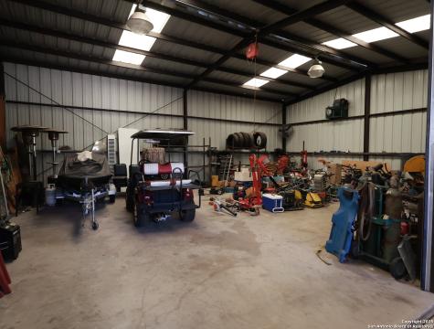 13115 N Sh 16 Poteet TX 78065