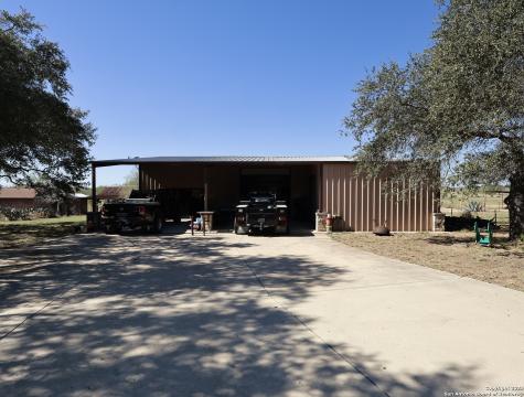 13115 N Sh 16 Poteet TX 78065