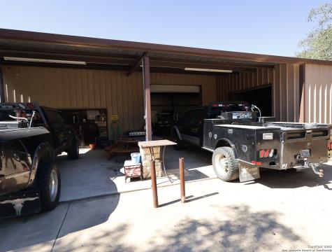 13115 N Sh 16 Poteet TX 78065
